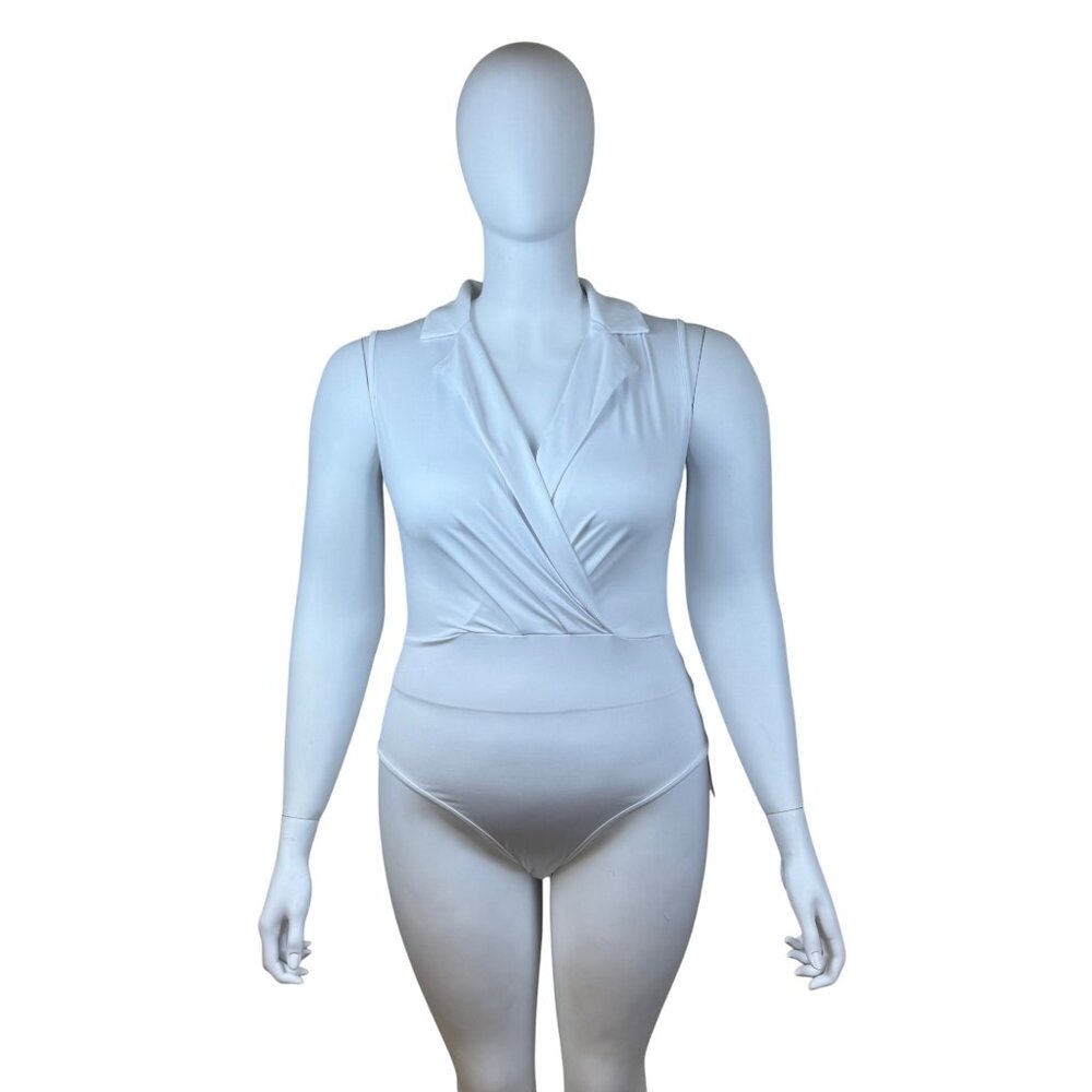 Yozy Women’s White Sleeveless Wrap Front Collared Bodysuit Sz XL - New